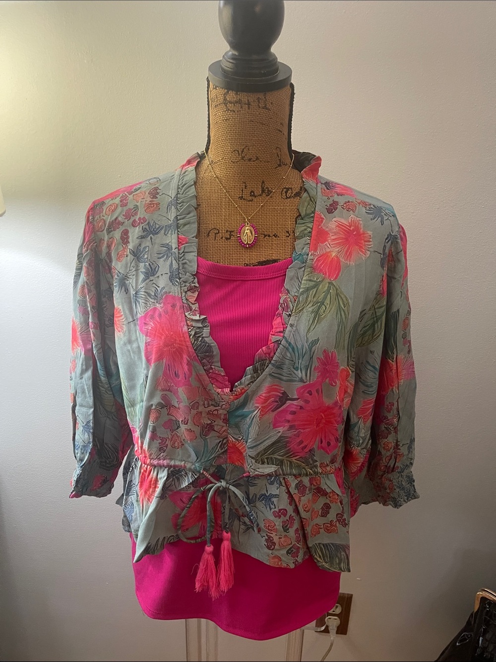 NATURAL LIFE Floral Tie-Waist Crop Ruffle Top - Pink & Moss Green